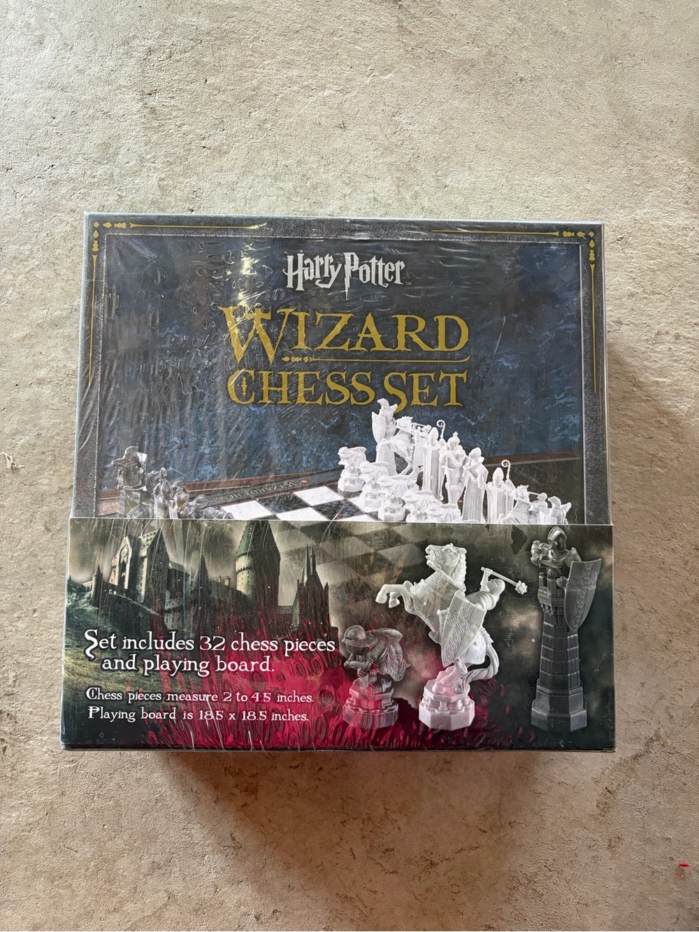 Harry Potter Wizard Chess Set - brand new in wrapper
